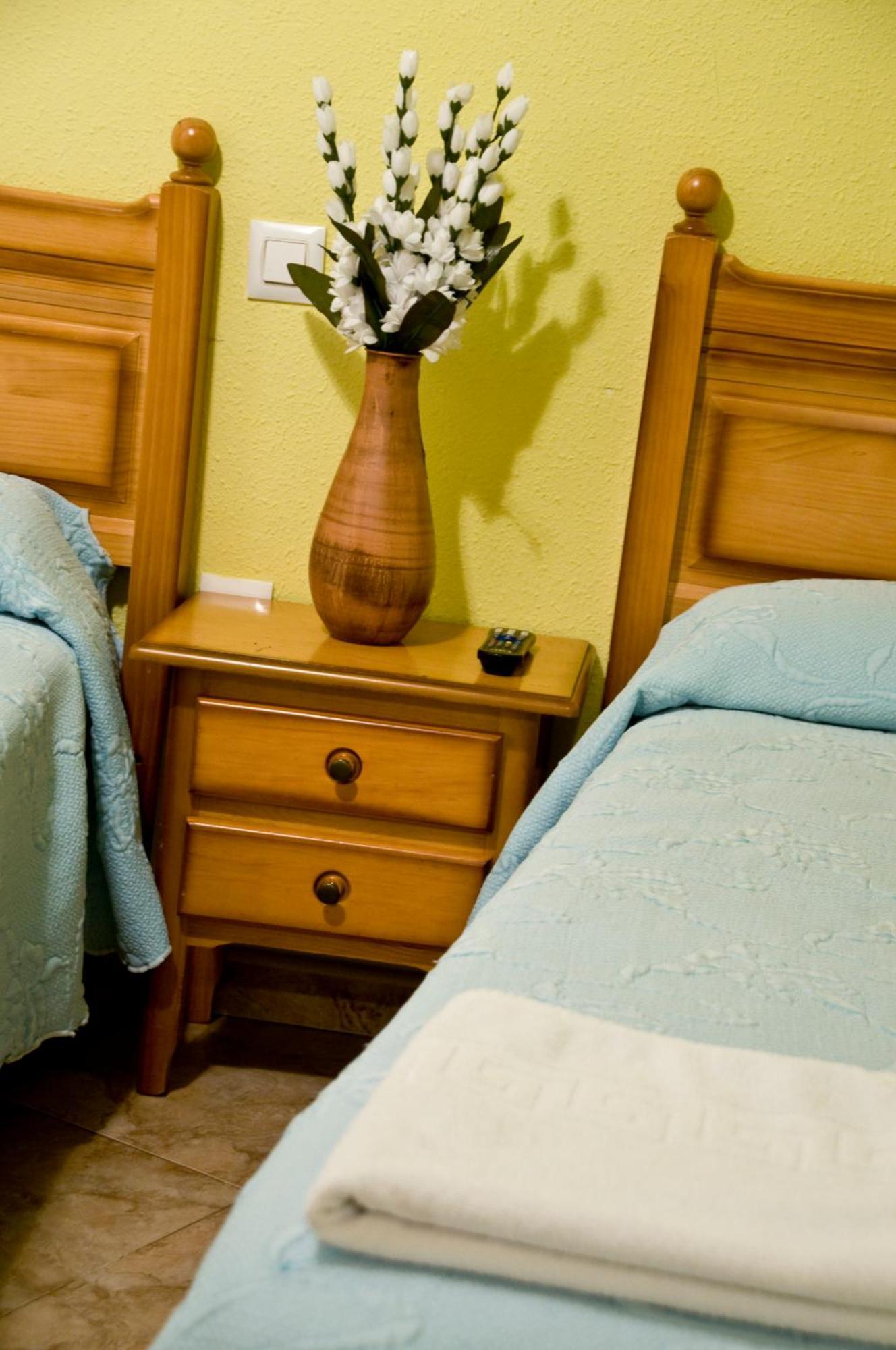 Pension Aries II Cuenca  Exterior photo